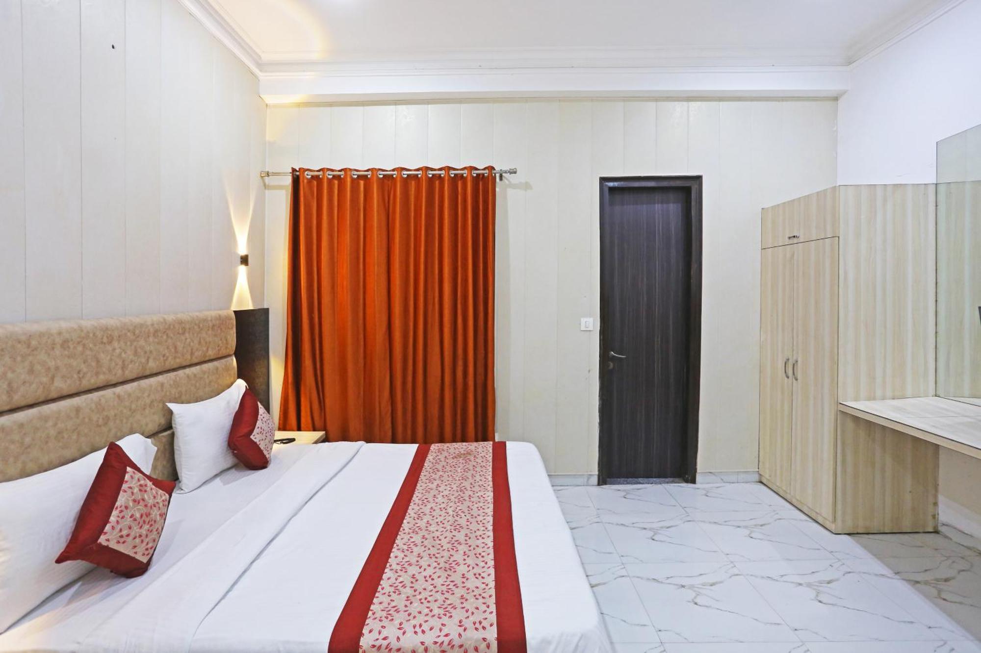 Hotel Almora Sky Near By Delhi International Airport With - Free Airport Pickup And Drop Nova Deli Exterior foto